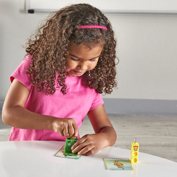 [อายุ 3+] ชุดกิจกรรมลูกบาศก์นัมเบอร์บล็อก 1-10 (Numberblocks Mathlink Cubes : 1-10 Activity Set) [Hand2Mind] - Image 9