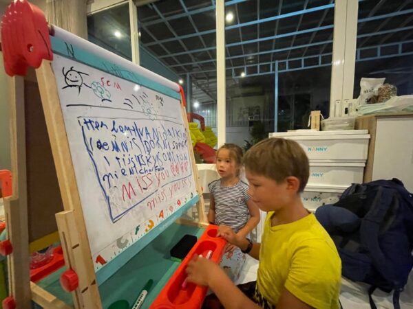 กระดานกิจกรรม 2 รูปแบบ (Double-plate Easel) [Top Bright] - Image 4