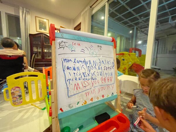 กระดานกิจกรรม 2 รูปแบบ (Double-plate Easel) [Top Bright] - Image 5