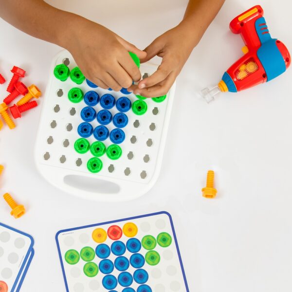 [อายุ 3+] ชุดออกแบบฝึกสร้างลวดลายและรูปทรง (Design & Drill : Patterns & Shapes) [Educational Insights] - Image 4